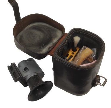WWII Finnische Armee Monokular mit Ledertasche 3x15 gebraucht