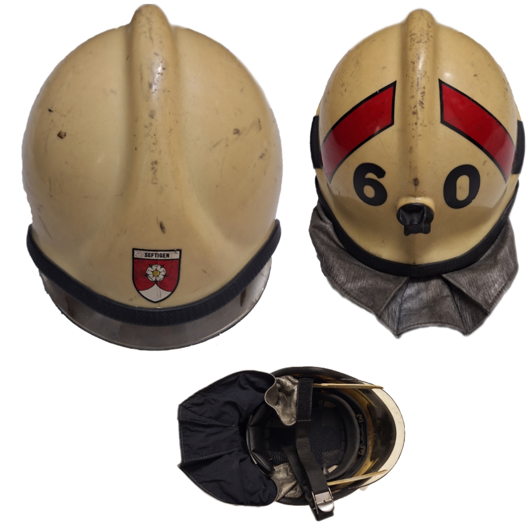 ~106 Feuerwehrhelm Schweiz CH Gemeinde Seftigen beige No. 60 Rosenbauer Helm